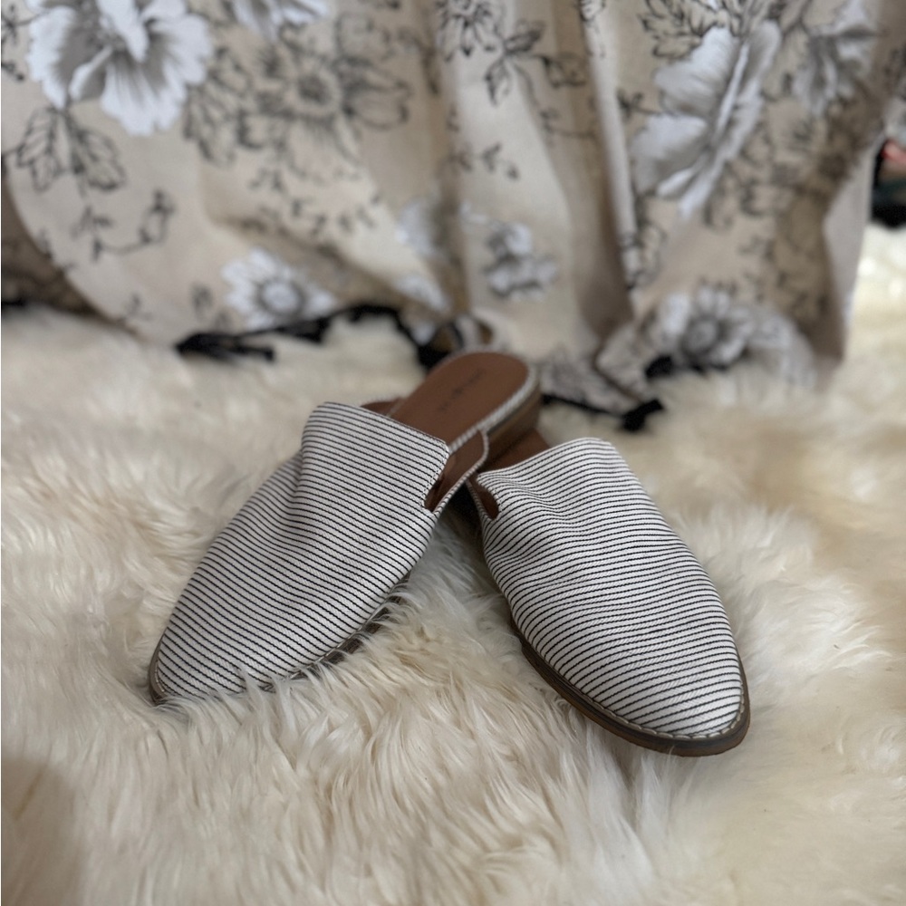 Striped Women's Slip-On Mules
